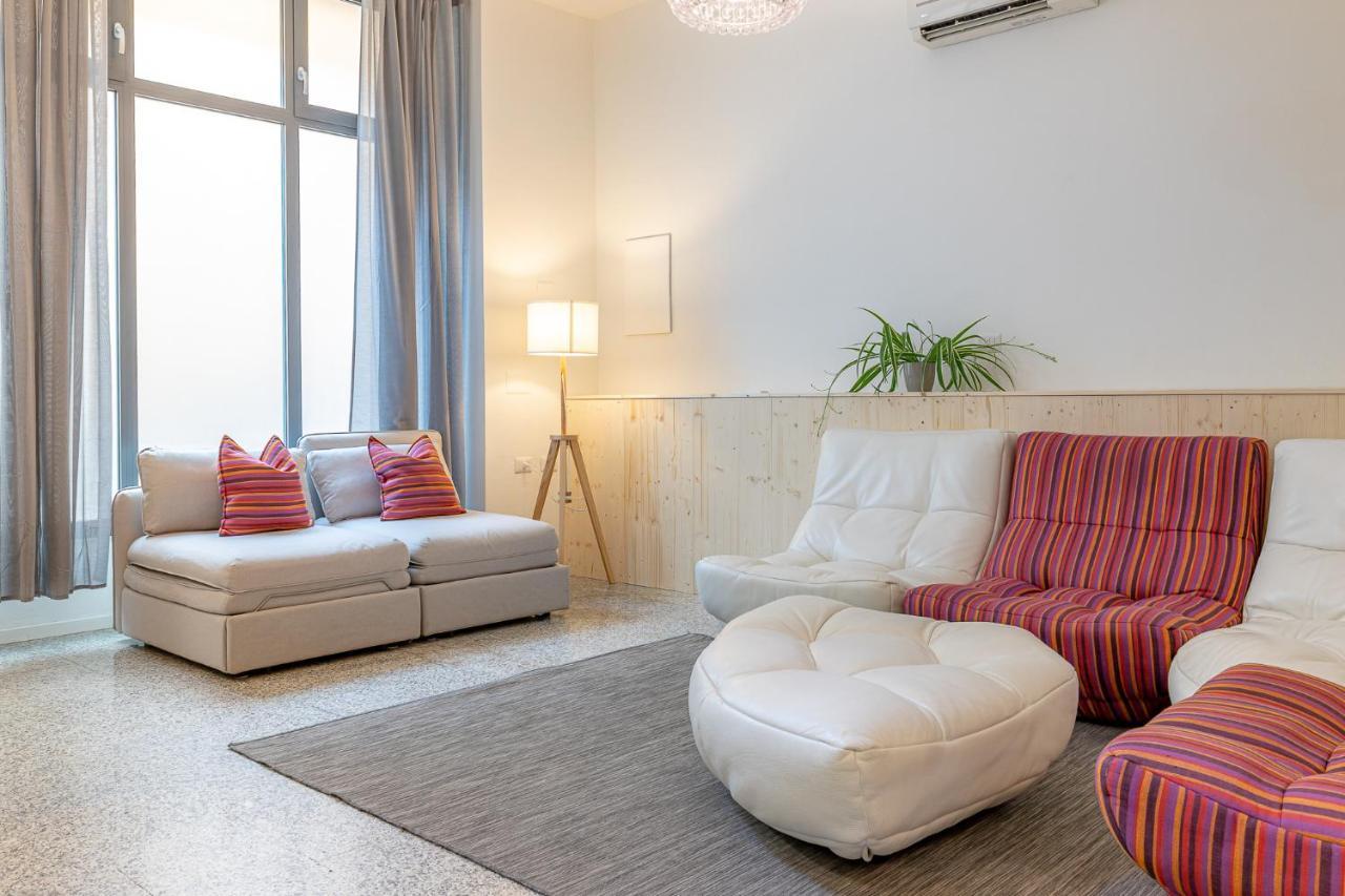 Moderno Loft A Due Passi Dal Lago Apartamento Torno Exterior foto